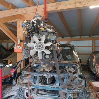 Motor 1,3i jimny - 2