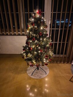 Predám 3d stromček borovicu 150cm - 2