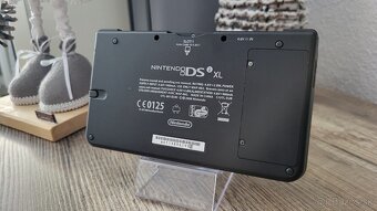Nintendo DSi XL - 2