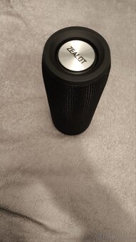 Predám kvalitný bluetooth reproduktor - 2