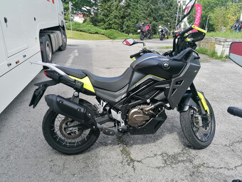 QJ Motor SVT650X - v záruke - 2