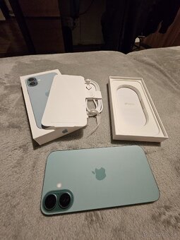 Apple iPhone 16 plus poistený - 2