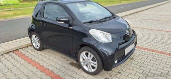 Toyota iQ 1,0 automat CVT max. - 2