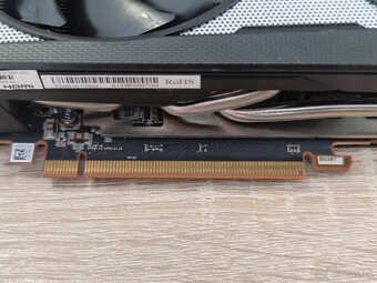 Grafická karta RX 5700 XT - 2