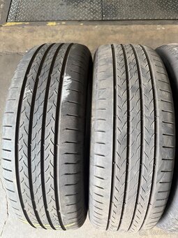 Letne Pneu Continental 215/60 R17 96H Dot:2022 - 2