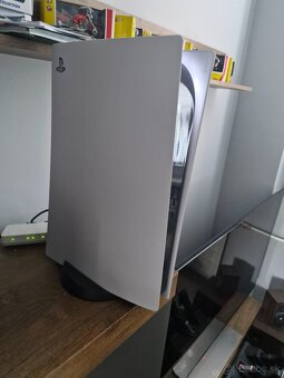 Playstation 5 s mechanikou - 2