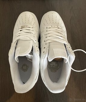 EU37,5 Tenisky Nike AirForce 1 White Low - 2