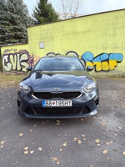 ia Ceed SW 1.6 CRDi 100 kW – First Edition A/T - 2