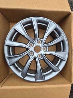 Kované disky R18 Volkswagen t7 Multivan šedé - 2