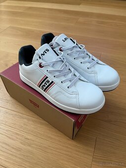 Tenisky Levis 38 nove - 2