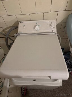 Práčka staršia ale funkčná - 2