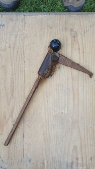 Predám lesnícku priemerku (klupňu) 40 cm, 30 cm. - 2