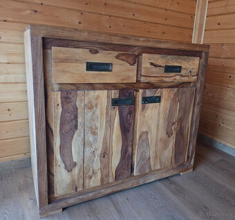 Komoda z masívu - 2