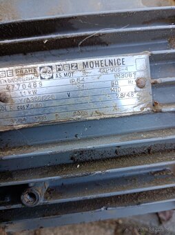 Elektromotor s prevodovkou - 2