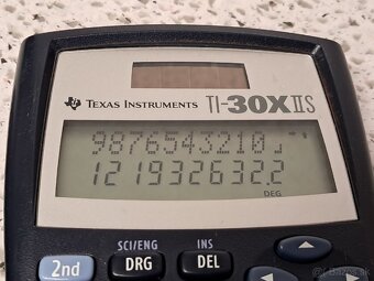 Kalkulator - Kalkulačky Texas Instrument / Commodore - 2