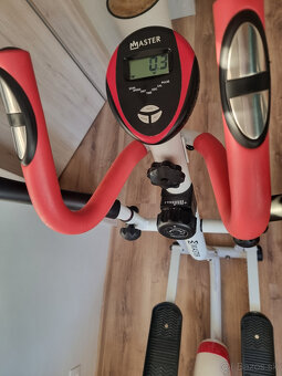 Predám funkčný fitnes trenažér značky Master - 2