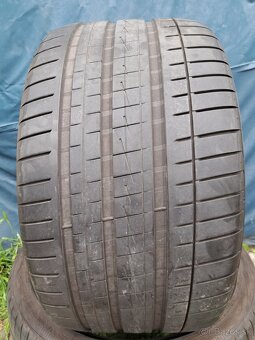 Ponúkam 2 letné pneumatiky Vredestein Giugiaro 295/30 ZR20 - 2