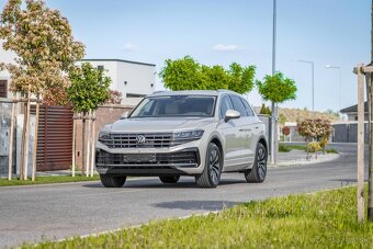VW TOUAREG Elegance 3.0l V6 TDI SCR 4MOTION 210kW (286PS) - 2