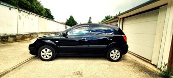 Kia Rio - 2