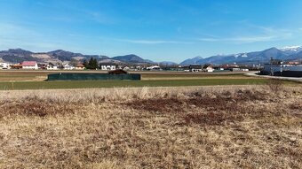 REZERVOVANÉ, Na predaj, stavebný pozemok, vybudované prípojk - 2