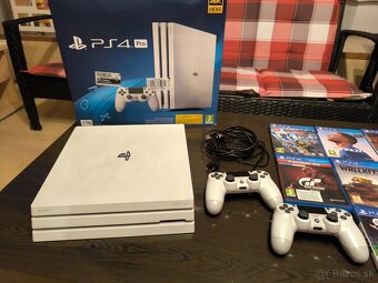 PlayStation 4 Pro - 2
