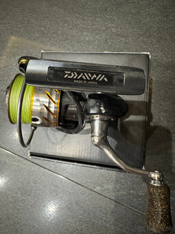 Navijak Daiwa 13certate 2500 + nahradna cievka - 2