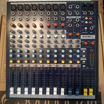 Soundcraft EPM 8 Analógový mixpult - 2
