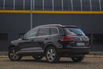 Volkswagen Touareg - 2