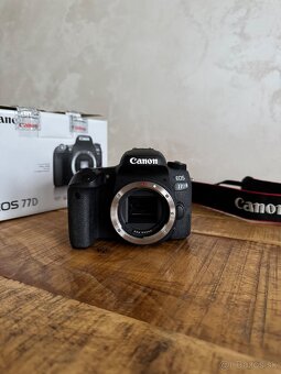 CANON 77D - 2