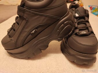 Buffalo štýl platform sneakers – retro Y2K goth tenisky - 2