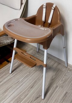 Jedálenská stolička - 2