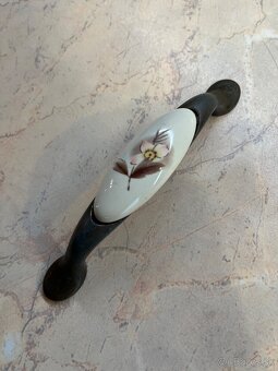 Úchytky na nábytok - 2