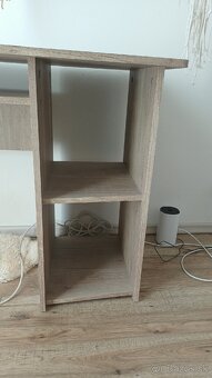 Predam pisaci stolik - 2