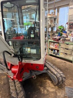 Bagr Takeuchi TB219 - 2
