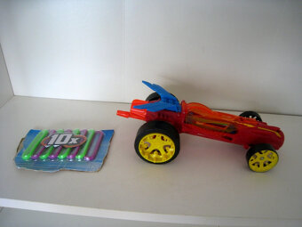 Auto na gumičkový pohon - 2