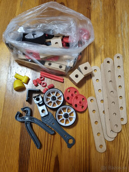 Stavebnica drevo + plast - 2