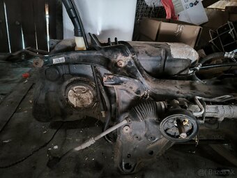 Predná napravnica Peugeot 308 t7 - 2