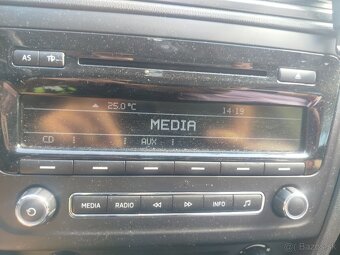 Autoradio skoda rapid orig. - 2