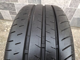 letné pneu 215/45 R17 Bridgestone, 4ks, do 8mm - 2