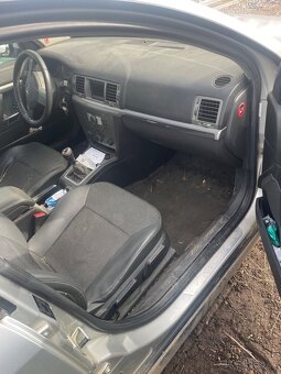 Opel vectra 1.9 110kw - 2