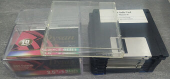 162ks 3.5" 1,44MB diskety - 2