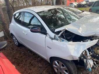 Rozpredám na diely Lancia Ypsilon 1.2 169A4000 - 2