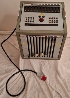 Retro divadelná technika z roku 1976, výrobné číslo 6, 1 kus - 2