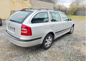 Skoda Octavia 1.9 TDI CONFORT DSG - 2