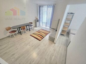 PRENÁJOM 1 IZBOVÝ BYT/ 36 M2 /VEĽKOMETRÁŽNY/BALKÓN PIVNICA/ - 2