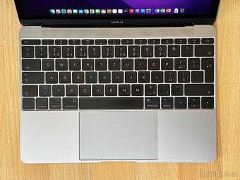 MacBook 12" Space Gray, výdrž baterky 5 hod - 2