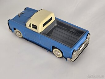 Retro autíčko na zotrvačník (vintage car toy) - 2