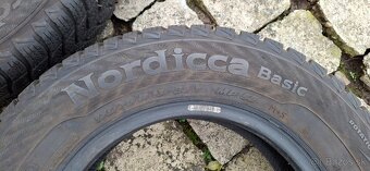 Jedna zimná pneumatika Matador Nordicca 175/70 R13 - 2
