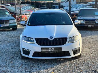 Škoda Octavia Combi 2.0 TFSI RS DSG - 2