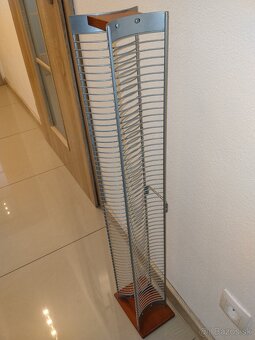 Predám stojan na DVD - 2